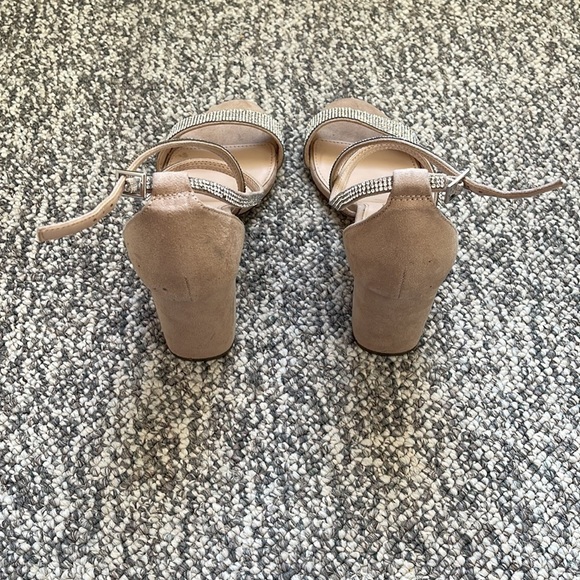 Women’s Nina sandals-Size 7 - Picture 3 of 4